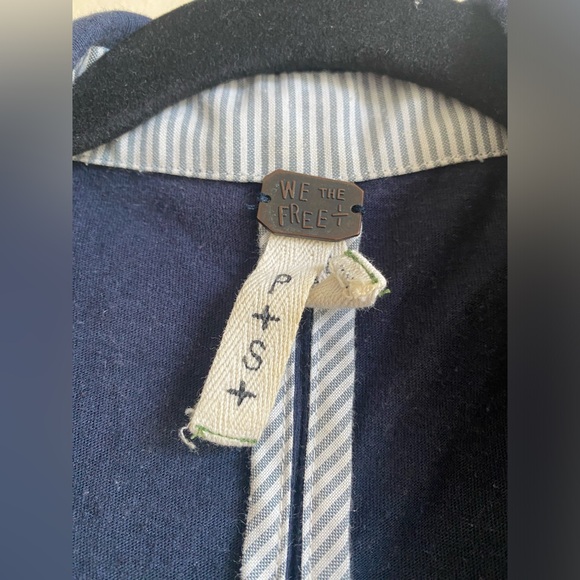 Free People We the Free Cotton/Linen Navy Blue Blazer/Blouse size small - Picture 7 of 8